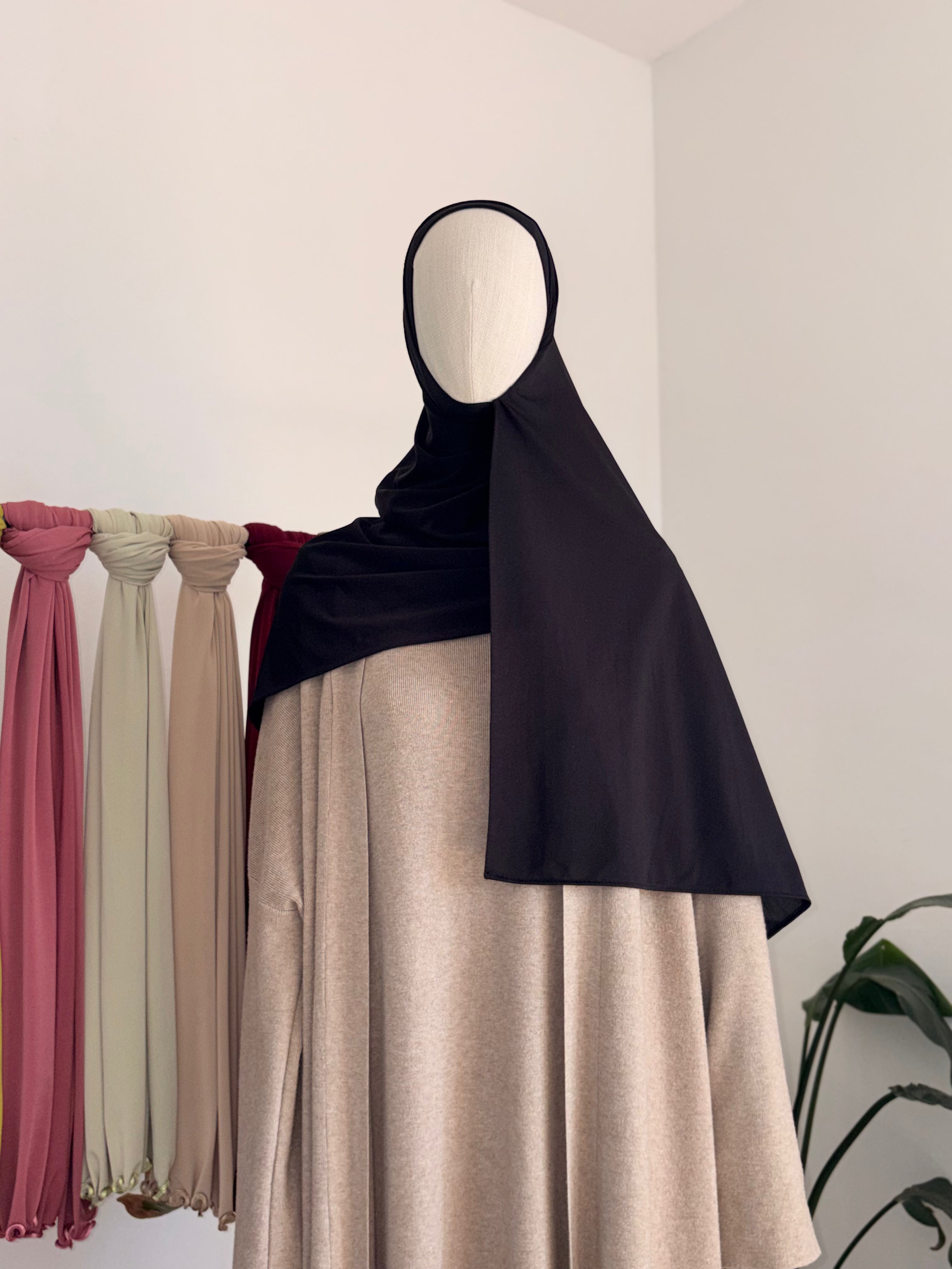 PREMIUM SATIN JERSEY HIJAB - SCHWARZ