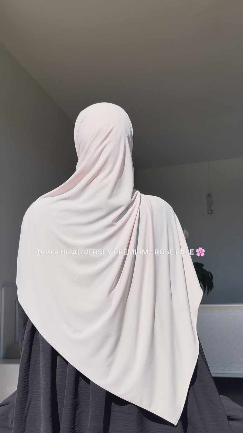 @mezaoura