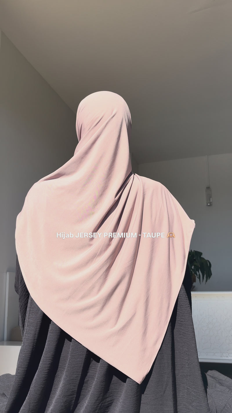 @mezaoura